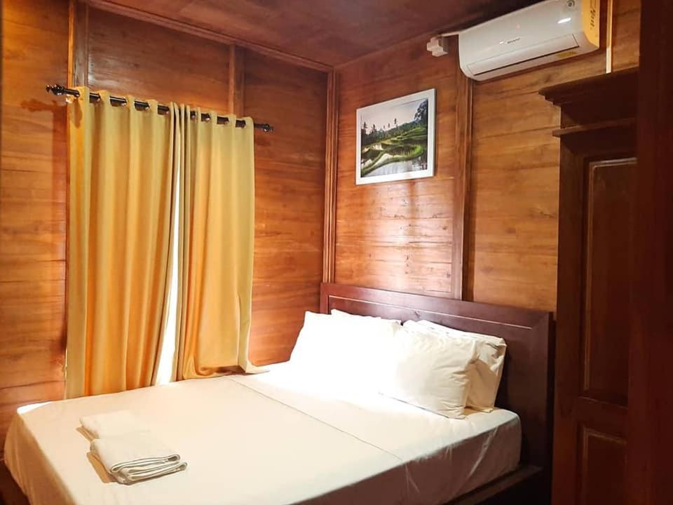 Grand Raka Homestay Lovina Exteriör bild